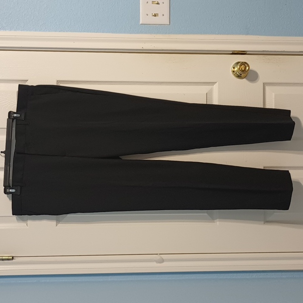 Men’s Perry Ellis  Slim Fit Black Dress Pants or Slacks. 36x30